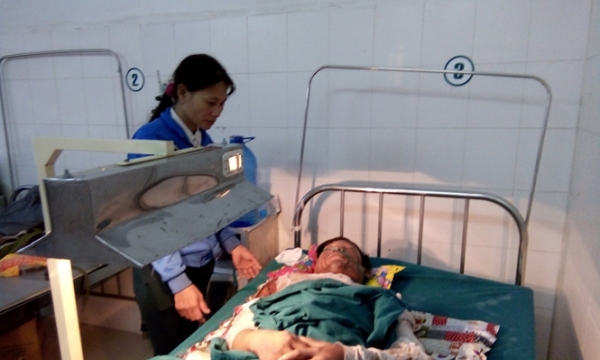 Hai mẹ con ở Phú Yên bị bỏng nặng do cháy xăng 